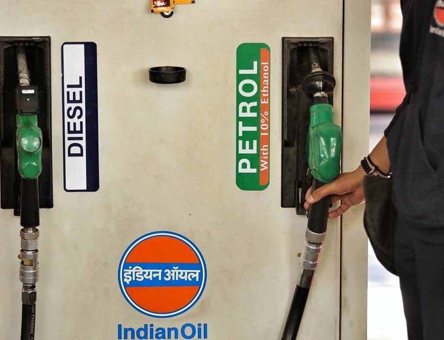 यूपी में पेट्रोल पंप खोलना हुआ आसान, सरकार ने NOC नियमों में दी ढील