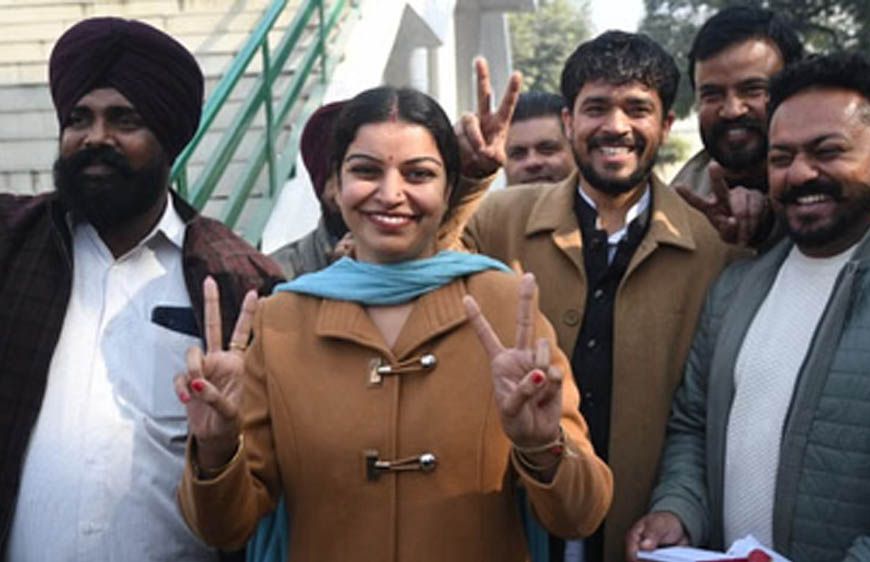 पंजाब पंचायत चुनाव में AAP का दबदबा, 50% सीटों पर कब्जा; अकाली दल को मिली राहत