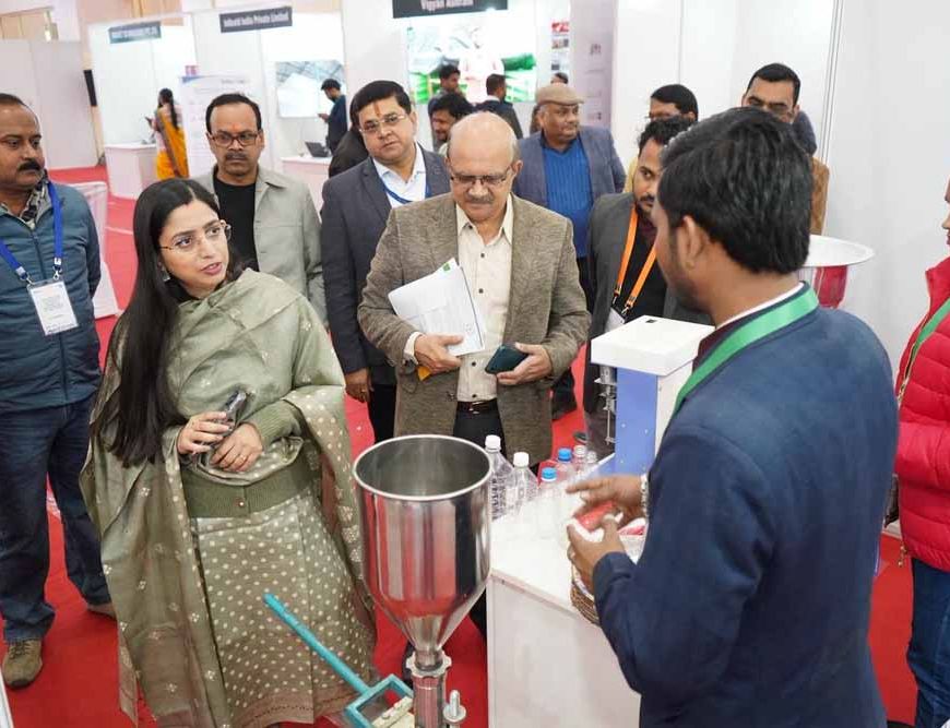 टेक्नोलॉजी और मार्केट की बारीकियां सीखकर बिजनेस वूमन बनेंगी ग्रामीण महिलाएं