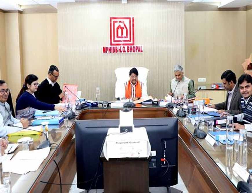 हाउसिंग बोर्ड अपनी संपत्तियों का मूल्यांकन-विकसित और बिक्री की योजना बनाए