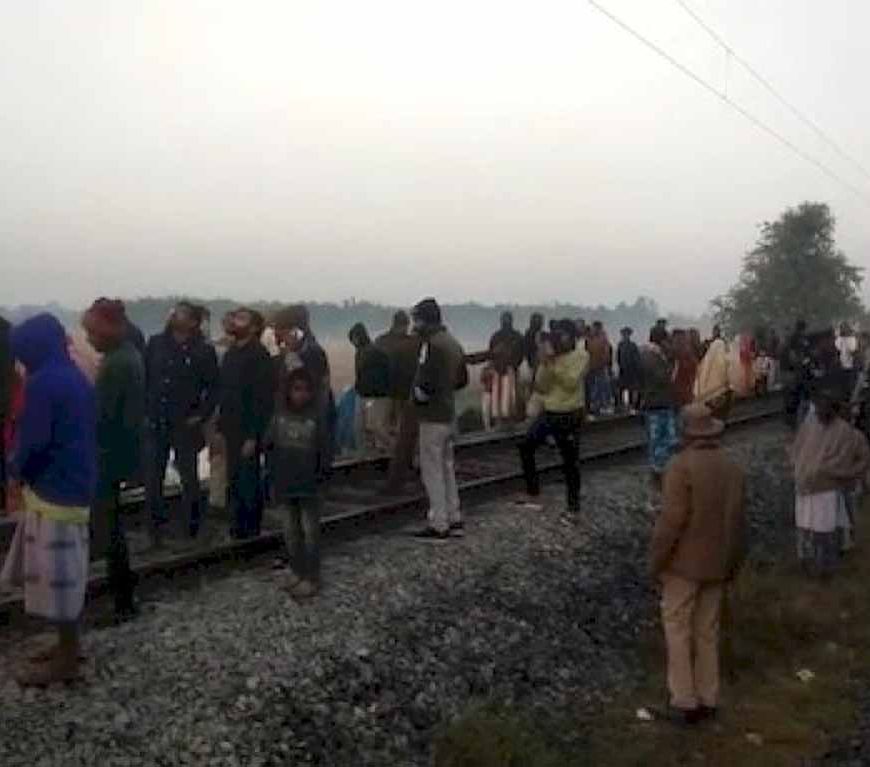 राजधानी एक्सप्रेस हादसा: 8 हाथियों की मौत, 5 डिब्बे पटरी से उतरे