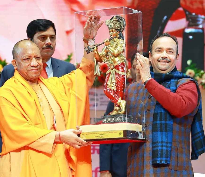 यूपी के किसानों के लिए बड़ी राहत: सीएम योगी ने किया सस्ता लोन का ऐलान, अब इतने फीसदी ब्याज पर मिलेगा कर्ज