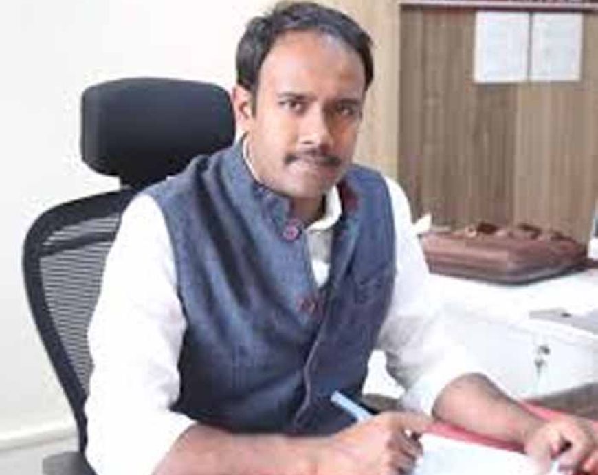 सागर जिले में सभी जर्जर स्कूल एवं अन्य भवन गिराने की कार्रवाई की जा रही है