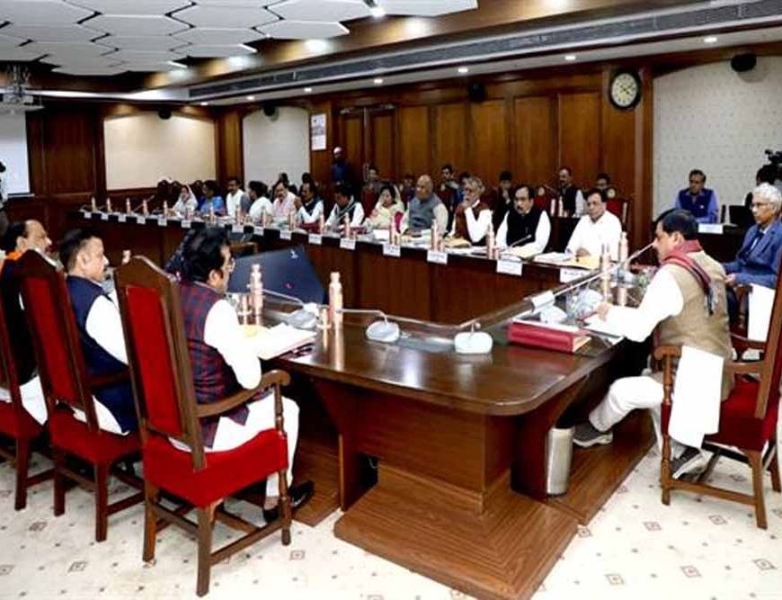 बड़वाह-धामनोद 4 लेन मार्ग मय पेव्हड शोल्डर के निर्माण कार्यों के लिए 2,508 करोड़ 21 लाख रूपये की प्रशासकीय स्वीकृति