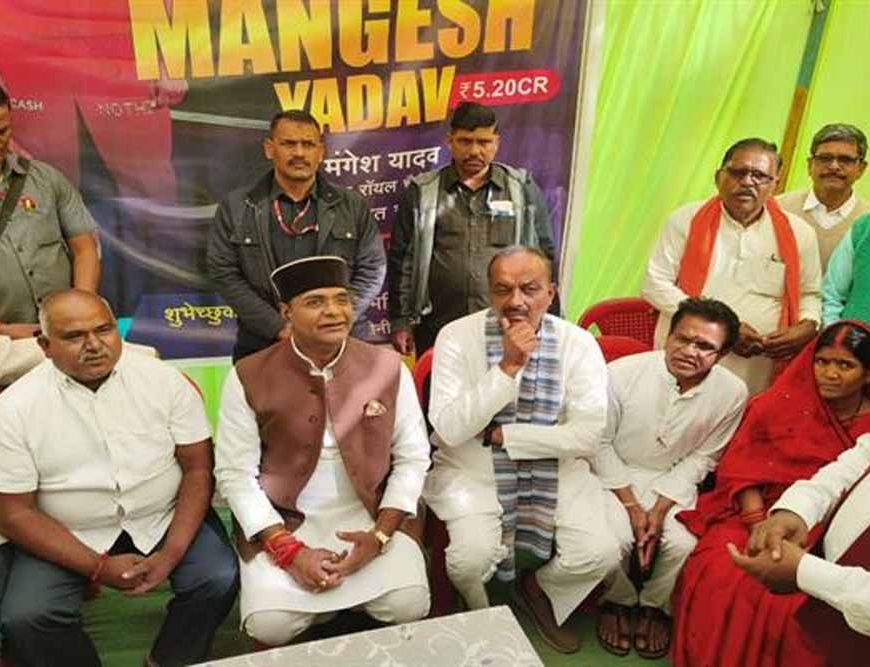 पांढुर्णा में मंत्री सारंग ने युवा खिलाड़ी मंगेश यादव के परिजन से की भेंट