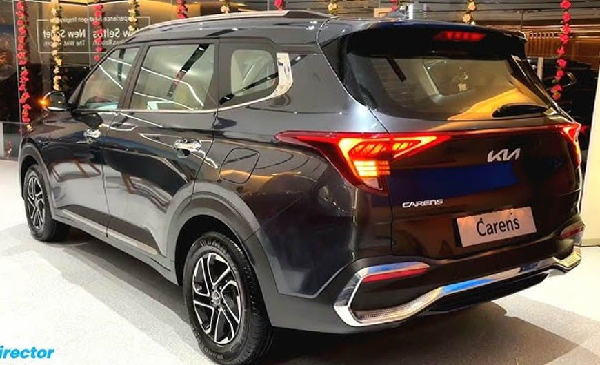 किआ कैरेंस CSD ग्राहकों के लिए शुरू, बेस मॉडल की कीमत ₹14.32 लाख