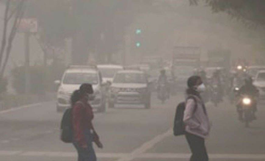 एमपी में ठंड का कहर: 14 जिलों में घने कोहरे का अलर्ट, मालवा एक्सप्रेस 4 घंटे लेट