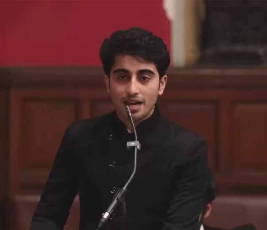ऑक्सफोर्ड डिबेट में भारत के छात्र की जोरदार दलील, पाकिस्तानी मंत्री का बेटा हुआ निरुत्तर
