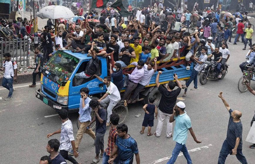 बांग्लादेश में अल्पसंख्यकों पर बढ़ती हिंसा, अंतरराष्ट्रीय समुदाय चिंतित