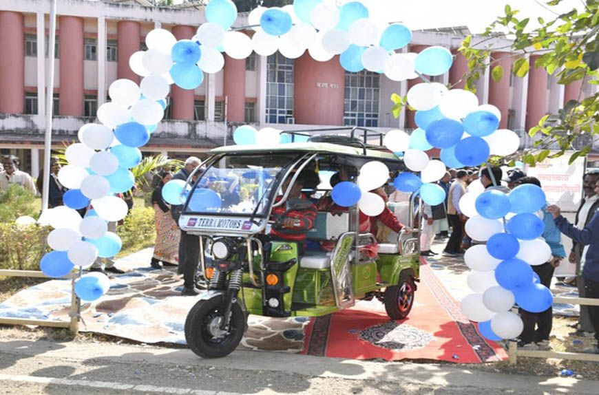 IIT मॉडल पर विकसित हो रहा बरकतउल्ला विश्वविद्यालय, ई-रिक्शा और साइकिल से बदलेगी कैंपस की तस्वीर