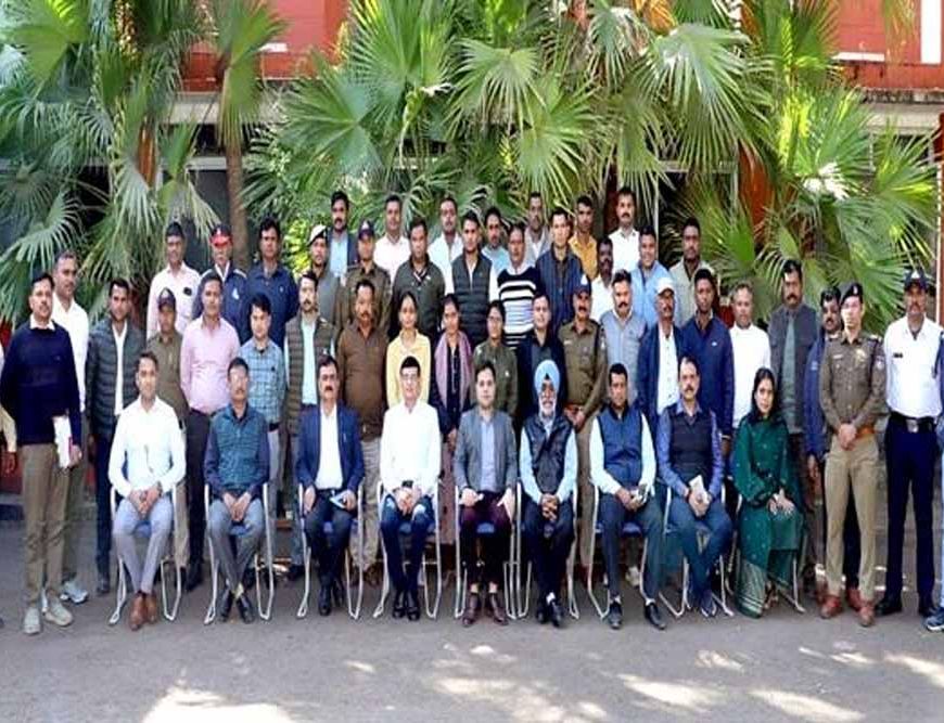 यातायात पुलिस का रोड सेफ्टी 4E’s आधारित दो दिवसीय रिफ्रेशर कोर्स संपन्न
