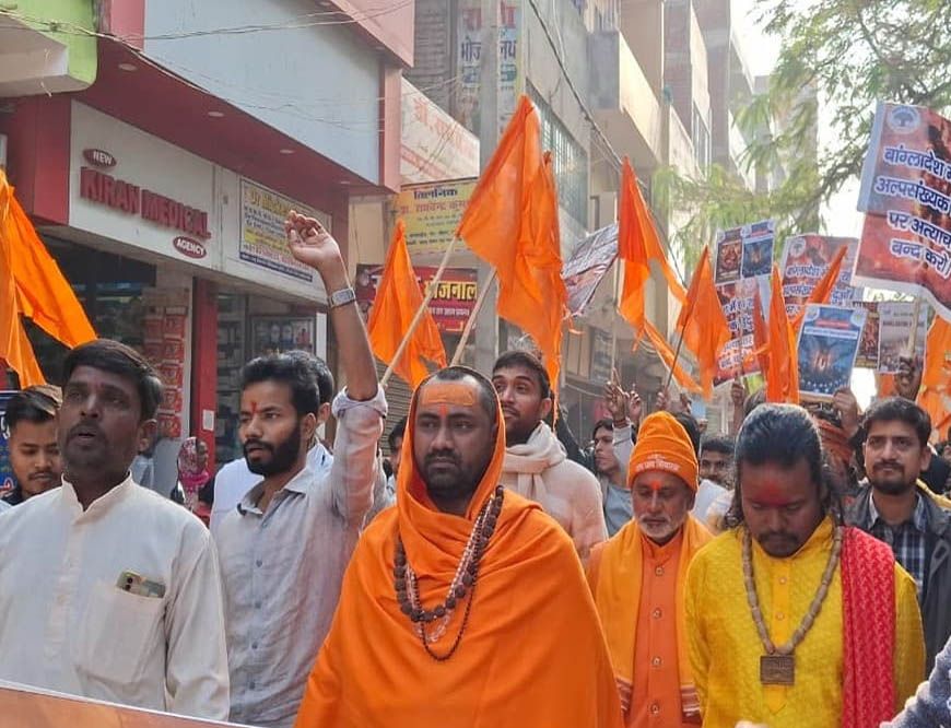 हिंदुओं की सुरक्षा पर सख्त चेतावनी: बांग्लादेशी अधिकारियों से कहा—शांत नहीं बैठेंगे