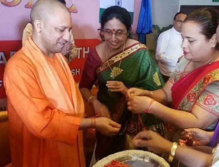 योगी आदित्यनाथ सरकार में बदला उत्तर प्रदेश का सामाजिक चेहरा, महिलाओं के जीवन में ऐतिहासिक परिवर्तन