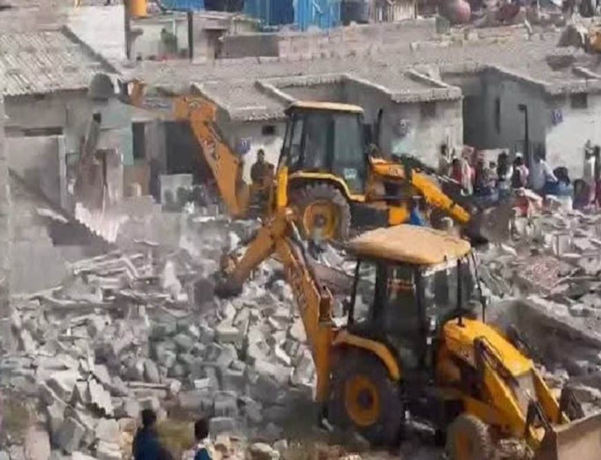 बेंगलुरु में बुलडोजर कार्रवाई पर सियासी घमासान, 400 से अधिक घरों पर एक्शन