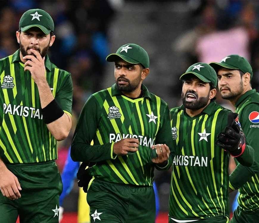 बाबर आजम से शाहीन अफरीदी तक बाहर! पाकिस्तान की टी20 टीम से क्यों कटे 4 बड़े स्टार?