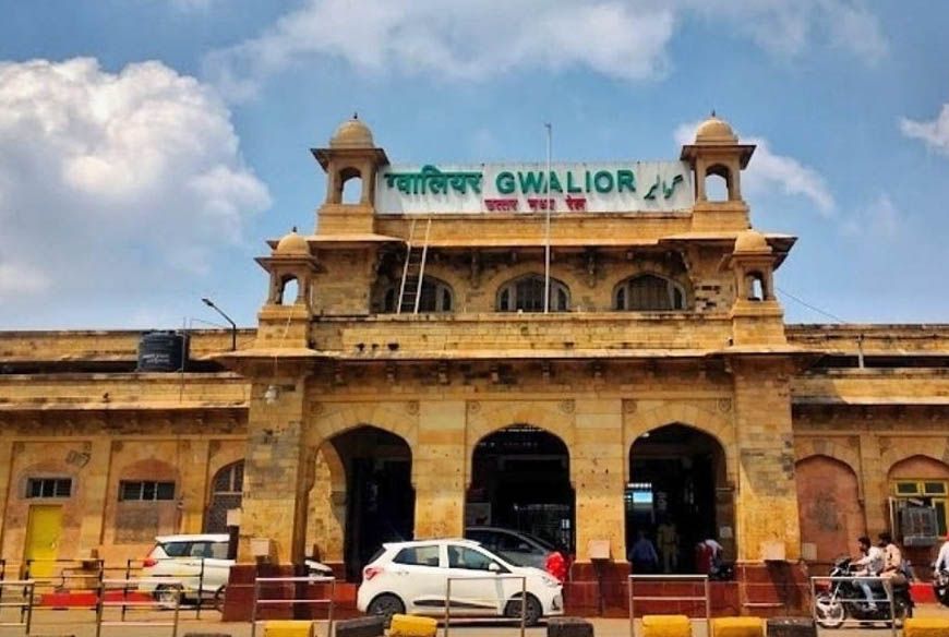 ग्वालियर रेलवे स्टेशन पर 33 सीसीटीवी कैमरे बंद, 65 हजार यात्री रोज आते हैं, सुरक्षा पर सवाल