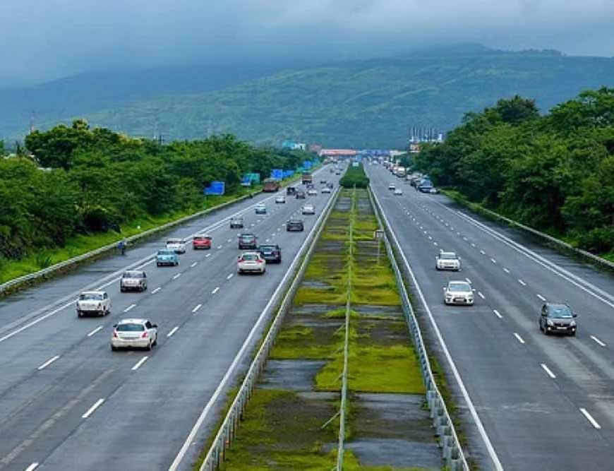 यमुना एक्सप्रेस-वे बन रहा उत्तर प्रदेश के औद्योगिक विकास की धुरी