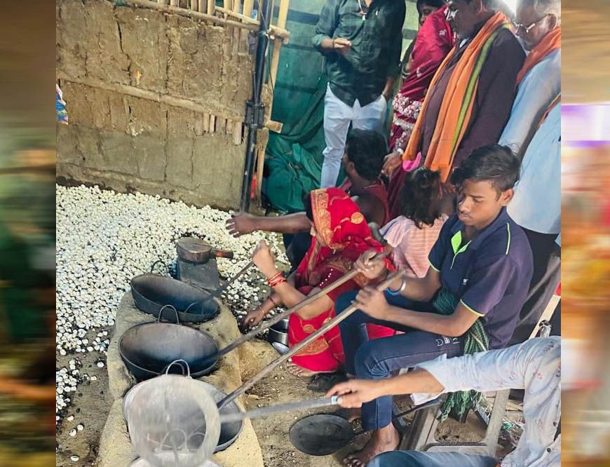 धमतरी : धान से आगे सोच : मखाना खेती से बदलेगी धमतरी की ग्रामीण महिलाओं की आर्थिक तस्वीर