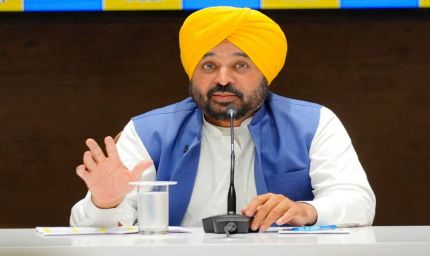 पंजाब सरकार की 'जनता पहले' नीति का असर, सोशल मीडिया पर वायरल हो रही सेहत-शिक्षा की तस्वीरें