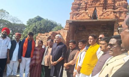 रायपुर : केंद्रीय संस्कृति एवं पर्यटन मंत्री गजेन्द्र सिंह शेखावत ने किया ऐतिहासिक सिरपुर के पुरातात्विक स्थलों का निरीक्षण