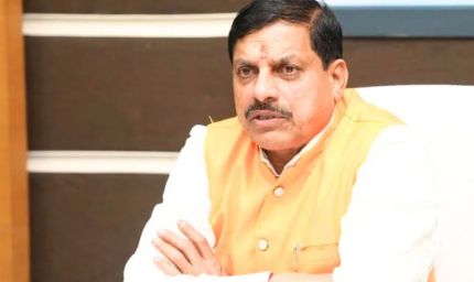 CM मोहन यादव का बड़ा एक्शन: इंदौर निगम कमिश्नर को नोटिस, लापरवाह इंजीनियर बर्खास्त