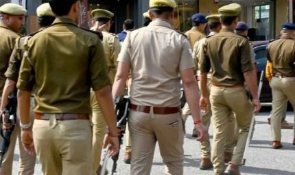फोन का सिग्नल लेने बालकनी में गए और फिर… नोएडा में इंडियन ऑयल के एग्जिक्यूटिव डायरेक्टर की दर्दनाक मौत