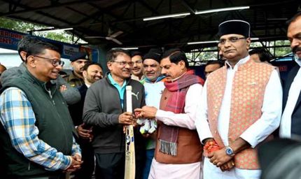 मुख्यमंत्री ने किया 31वें आईईएस- डिजिआना इंटरप्रेस क्रिकेट टूर्नामेंट का शुभारंभ
