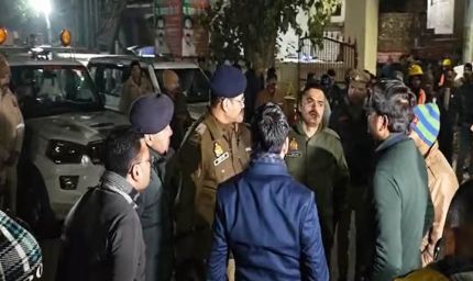 संभल में बिजली विभाग का बड़ा एक्शन: अवैध ई-रिक्शा चार्जिंग स्टेशन पकड़ा, JE ने किया सील