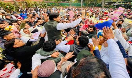 सांसद दीपेंद्र हुड्डा का दिल्ली आवास पर मनाया जन्मदिन, काफी संख्या में पहुंचे लोग