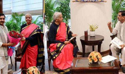 बजट 2026-27 से पहले तोखन साहू की निर्मला सीतारमण से मुलाकात, छत्तीसगढ़ के लिए 3 अहम परियोजनाओं का प्रस्ताव