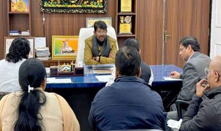 अंबेडकर कामधेनु योजना एवं स्वावलंबी गोशाला निवास नीति-2025 का प्रभावी रूप से संचालन सुनिश्चित करें : राज्यमंत्री