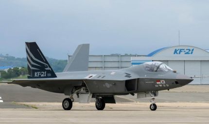 जेट KF-21 ‘बोरामे’: तेजस से भी खतरनाक, F-35 से सस्ता—साउथ कोरिया का किलर फाइटर जेट, स्पीड 2300 KM/घंटा