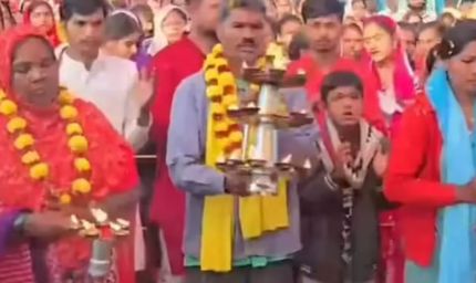 मंडला में 15 ईसाई लोगों की घर वापसी, पूजा-पाठ के बाद अपनाया हिंदू धर्म