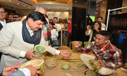 म.प्र. सरकार ने वस्त्र उद्योग को रोजगारपरक औद्योगिक विकास में दी सर्वोच्च प्राथमिकता : मुख्यमंत्री डॉ. यादव