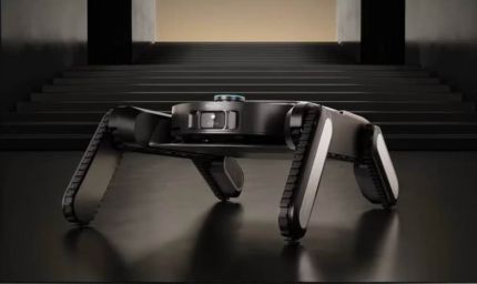 Dreame ने CES 2026 में दिखाया स्मार्ट होम सिस्टम, सीढ़ियां चढ़ने वाला रोबोट करेगा घर की सफाई