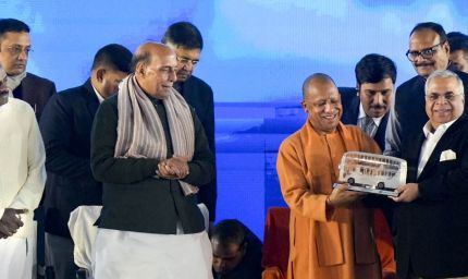 लखनऊ में हिंदुजा ग्रुप की कंपनी अशोक लेलैंड का इलेक्ट्रिक वाहन संयंत्र शुरू