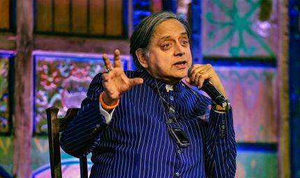 '1962 में नेहरू के फैसलों के कारण चीन से मिली हार', शशि थरूर ने कहा – मैं उनका फैन हूं, लेकिन...