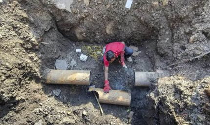 इंदौर कलेक्टर और निगम कमिश्नर पर केस चलाने की मांग, कोर्ट में परिवाद दायर, टेंडर दबाने का आरोप