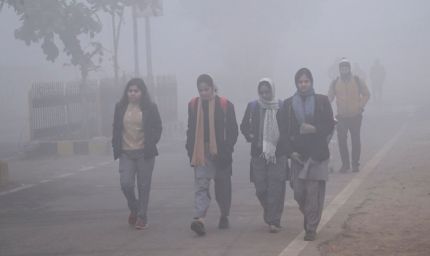 दतिया में 5.4 डिग्री तापमान, ग्वालियर-चंबल में घना कोहरा, ट्रेनें लेट