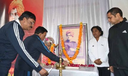 स्वामी विवेकानंद के सिद्धान्तों को अपनाकर सशक्त राष्ट्र के निर्माण में सहभागी बनें युवा : उप मुख्यमंत्री देवड़ा