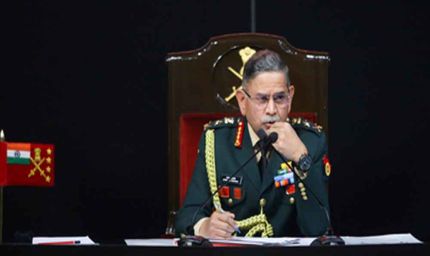 जम्मू-कश्मीर में आतंक पर वार, 31 आतंकी ढेर; आर्मी चीफ बोले– अब टेररिज्म से टूरिज्म की ओर बढ़ रहा प्रदेश