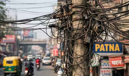 पटना में अंडरग्राउंड बिजली सप्लाई को मंजूरी, खंभे और तार हटाएगी नीतीश सरकार