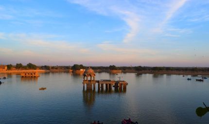 जैसलमेर की जमीन में मिले 64 पानी के भंडार, सूखा प्रभावित इलाकों को मिलेगा राहत