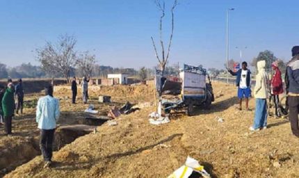 झारखंड के गुमला में भीषण सड़क हादसा: हाईवा–पिकअप की टक्कर में 4 की मौत, 2 गंभीर घायल