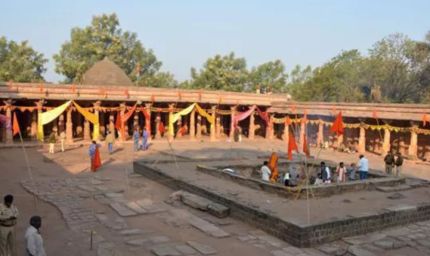 बसंत पंचमी से पहले भोजशाला के पास बुलडोजर की कार्रवाई, हिंदू संगठनों ने की पूरे दिन पूजा का अवसर