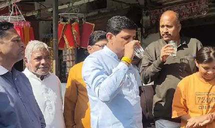 इंदौर मेयर और पार्षद ने पिया नल का पानी, भागीरथपुरा में दूषित पानी से 24 मौतें, 16 मरीज अभी भी अस्पताल में भर्ती