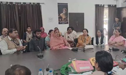 राज्य महिला आयोग की जनसुनवाई में उत्पीड़न के 35 प्रकरण आए, पति-पत्नी का विवाद सुलझाया