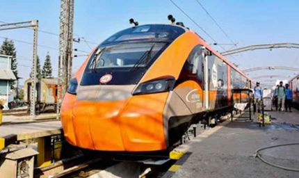 रेलवे ने RAC टिकट हटाई — वंदे भारत स्लीपर और अमृत भारत, एक्सप्रेस में बदले नियम, स्लीपर किराया नया ढांचा लागू