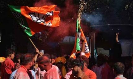 विपक्ष की आपसी फूट बनी वरदान, BJP-शिंदे गुट को मिला बंपर फायदा; 32 सीटों पर पड़ा असर