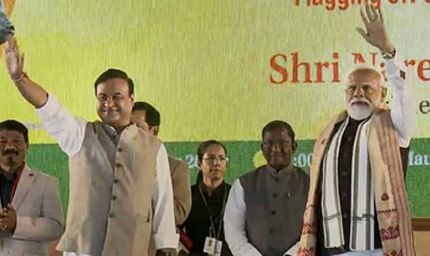 यात्रियों को बड़ी सौगात; पीएम मोदी ने 2 अमृत भारत ट्रेनों को दिखाई हरी झंडी, जानें रूट और सुविधाएं